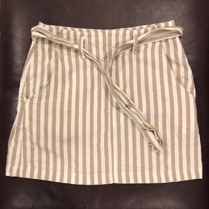 🟤⚪️ Juniors size 5 casual striped skirt 🟤⚪️